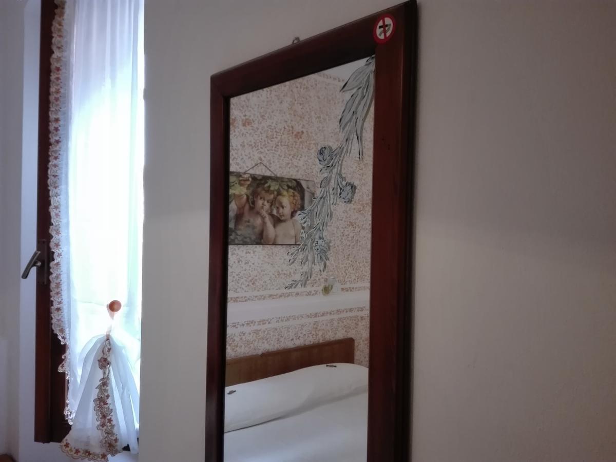 Albergo Giardino Toscolano Maderno Exterior foto